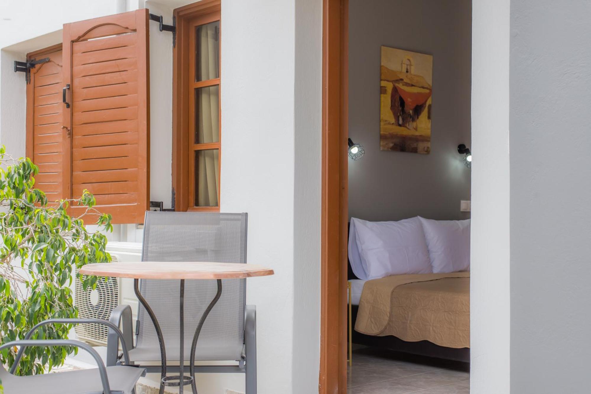 Stellar Apartments II Platanés Екстериор снимка